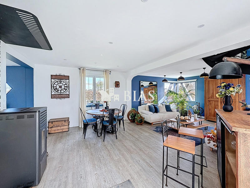 Maison - 170 m² - 7 pièces