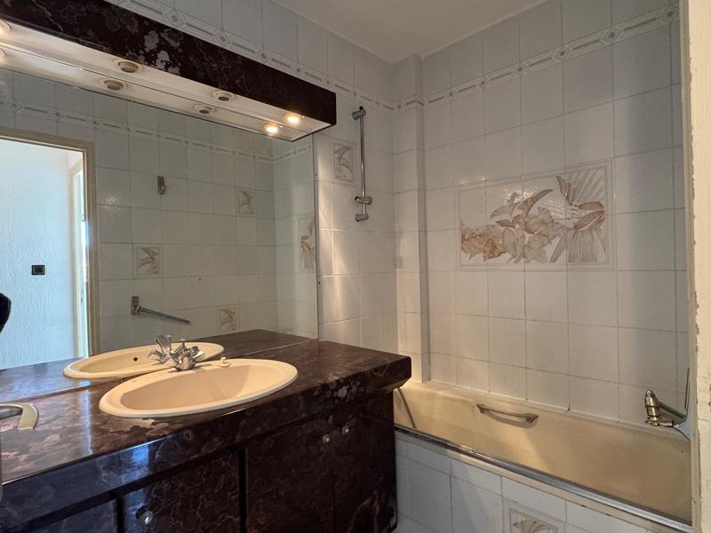 Appartement - 79 m² - 3 pièces