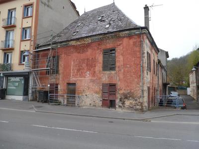 Maison - 180 m² - 7 pièces