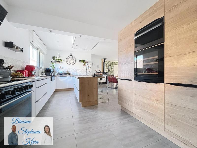 Maison - 156 m² - 7 pièces