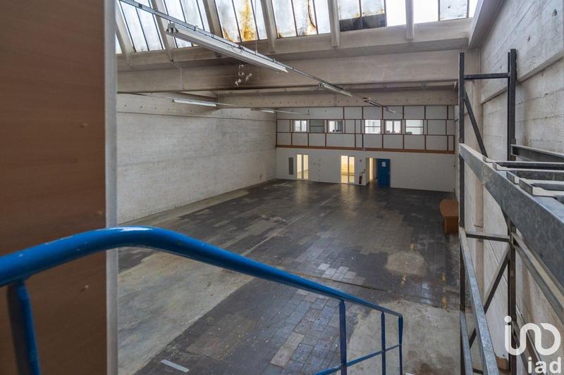 Local commercial - 1 200 m²