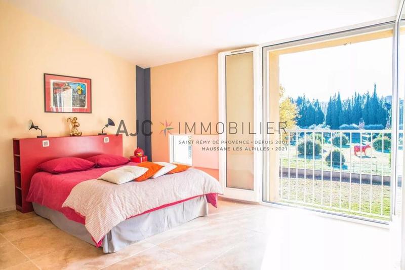 Maison - 278 m² - 6 pièces