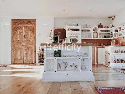 Pavillon - 200 m² - 6 pièces