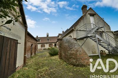 Maison - 222 m² - 6 pièces