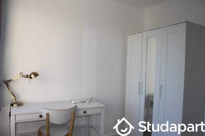 Chambre - 99 m² - 1 pièce