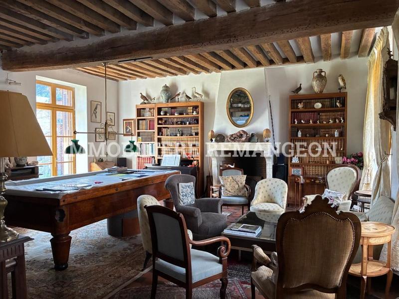 Demeure - 370 m² - 10 pièces