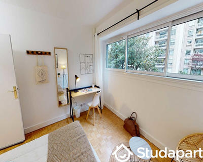 Chambre - 120 m² - 1 pièce