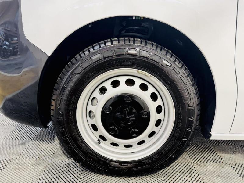 Peugeot Expert e- III Taille m 136 ch 50 Kwh