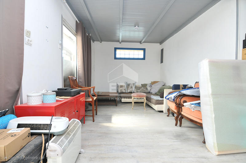 Maison - 235 m² - 9 pièces