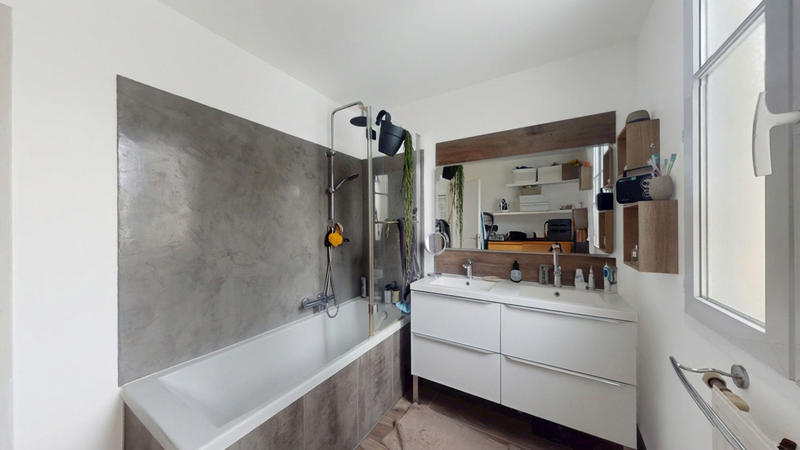 Maison - 100 m² - 5 pièces