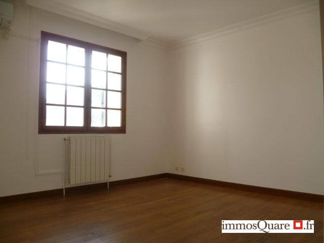 Maison - 152 m² - 6 pièces