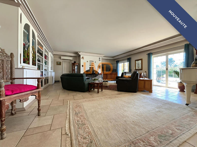 Villa - 286 m² - 7 pièces