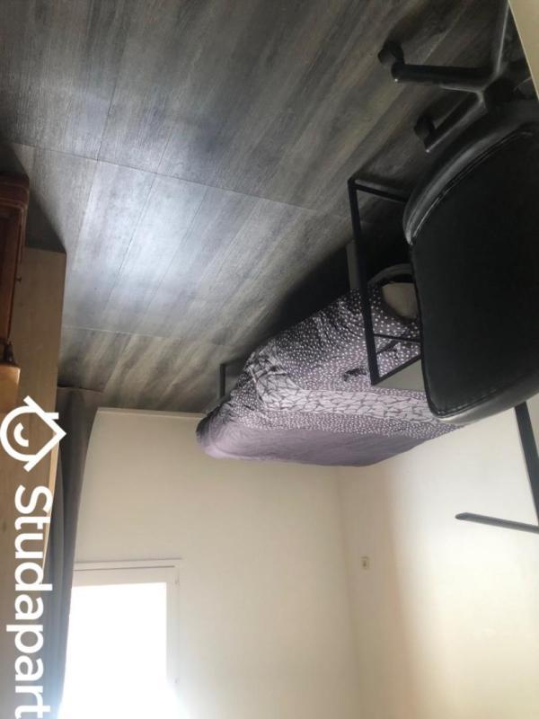 Chambre - 9 m² - 1 pièce