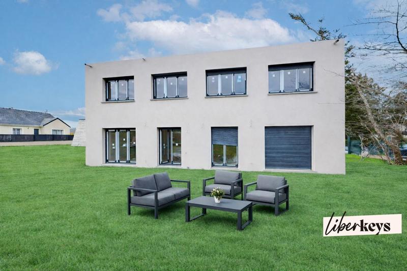 Maison - 200 m² - 8 pièces