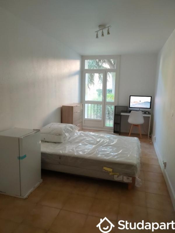 Chambre - 11 m² - 1 pièce