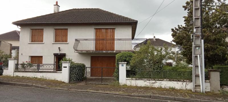 Maison traditionnelle - 100 m² - 5 pièces