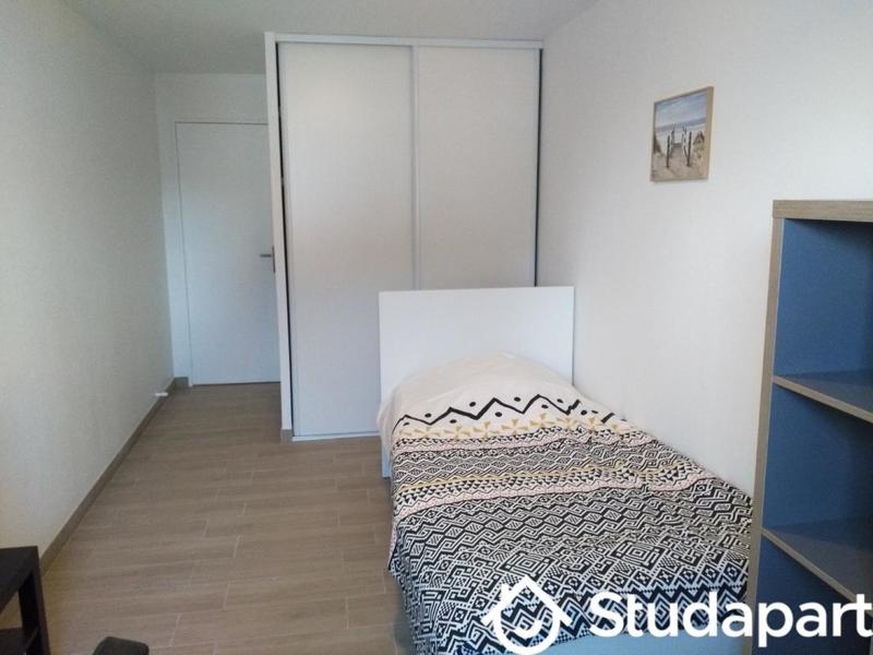 Chambre - 9 m² - 1 pièce