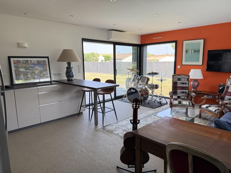 Maison - 200 m² - 8 pièces