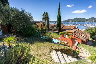 Maison - 170 m² - 6 pièces