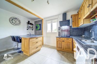 Maison - 136 m² - 8 pièces