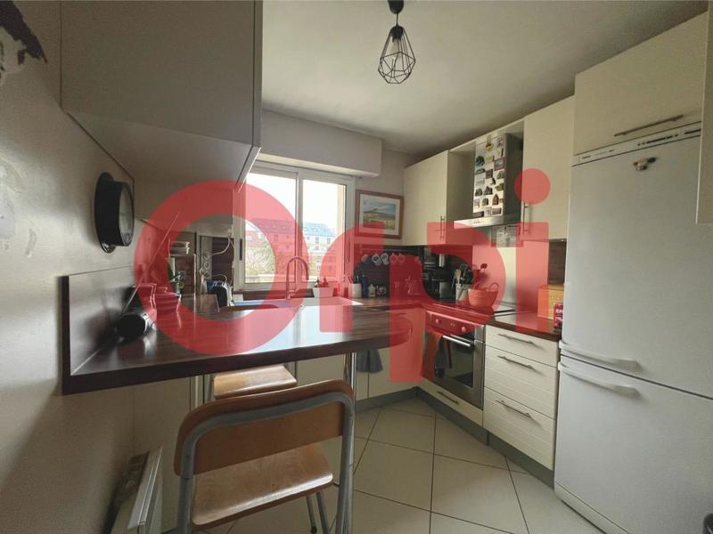 Appartement - 90 m² - 4 pièces