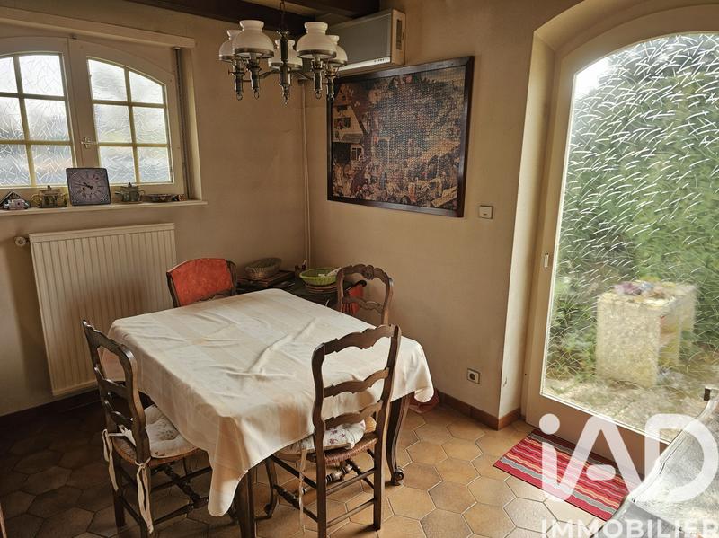 Maison - 223 m² - 8 pièces