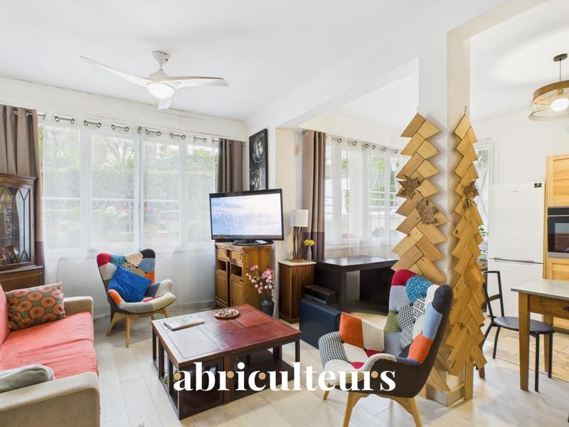 Appartement ancien - 56 m² - 2 pièces