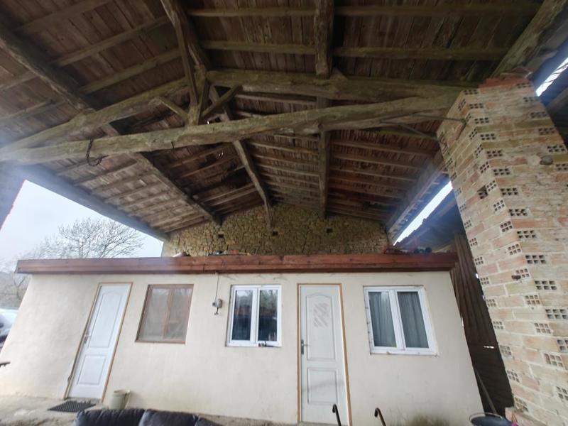 Propriété - 225 m² - 17 pièces