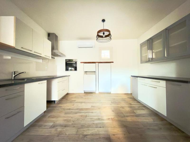 Maison de village - 93 m² - 4 pièces