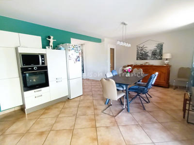 Villa - 200 m² - 6 pièces