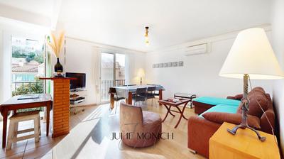 Appartement - 84 m² - 4 pièces