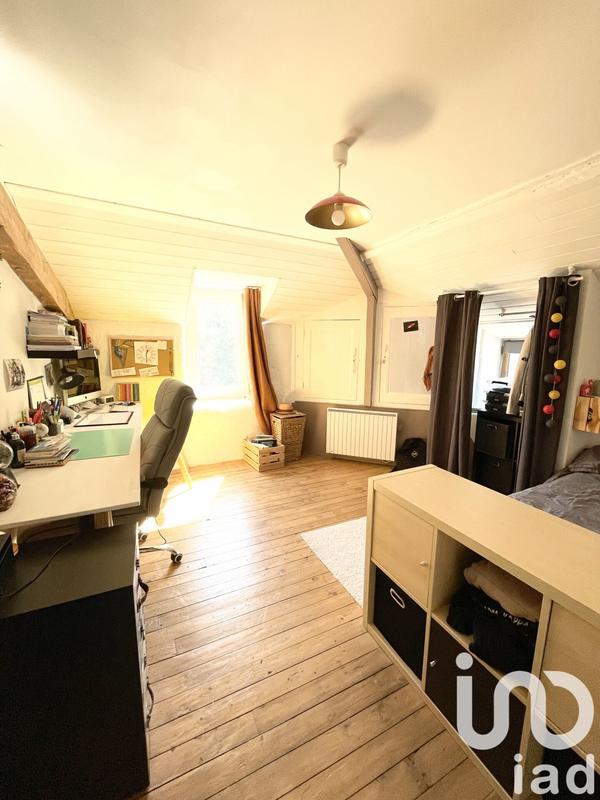 Appartement - 126 m² - 9 pièces