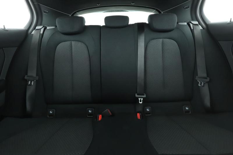 Bmw Série 1 116d Business Design Dkg7 116 ch