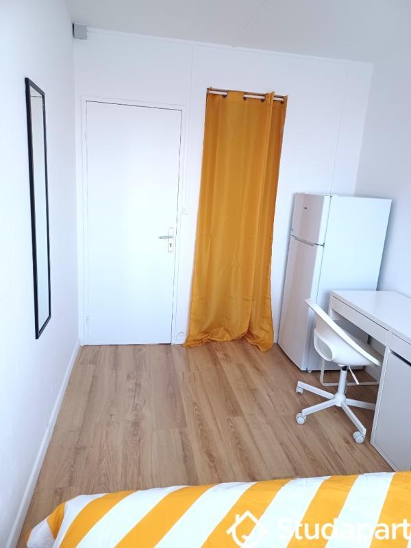 Chambre - 9 m² - 1 pièce