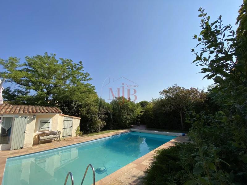 Villa - 210 m² - 7 pièces