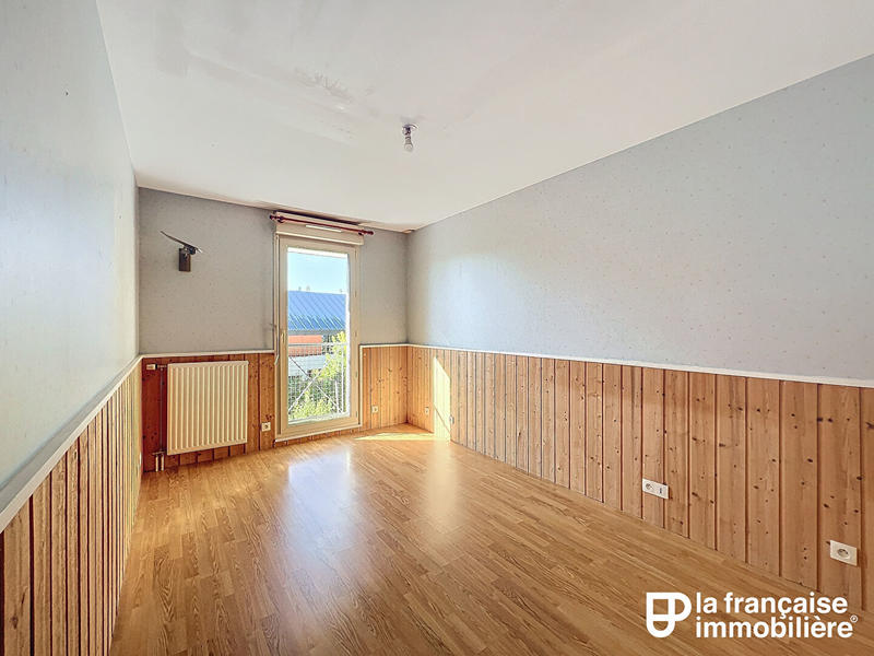 Maison - 93 m² - 5 pièces