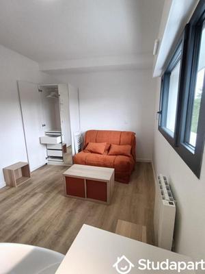 Maison - 13 m² - 6 pièces