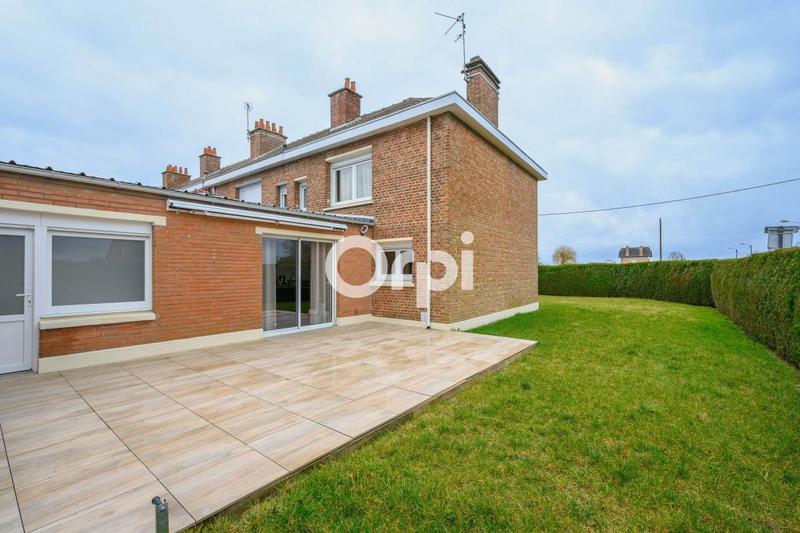 Maison - 90 m² - 4 pièces