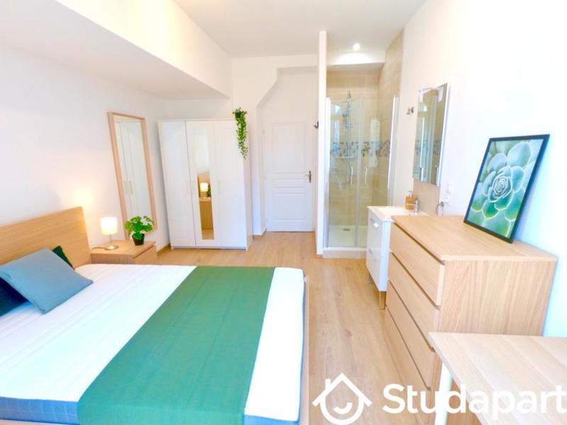 Chambre - 15 m² - 1 pièce