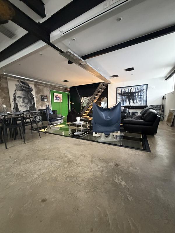 Loft - 163 m² - 2 pièces