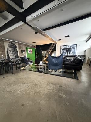 Loft - 163 m² - 2 pièces