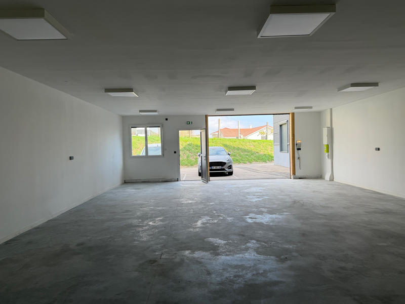 Local commercial - 115 m²