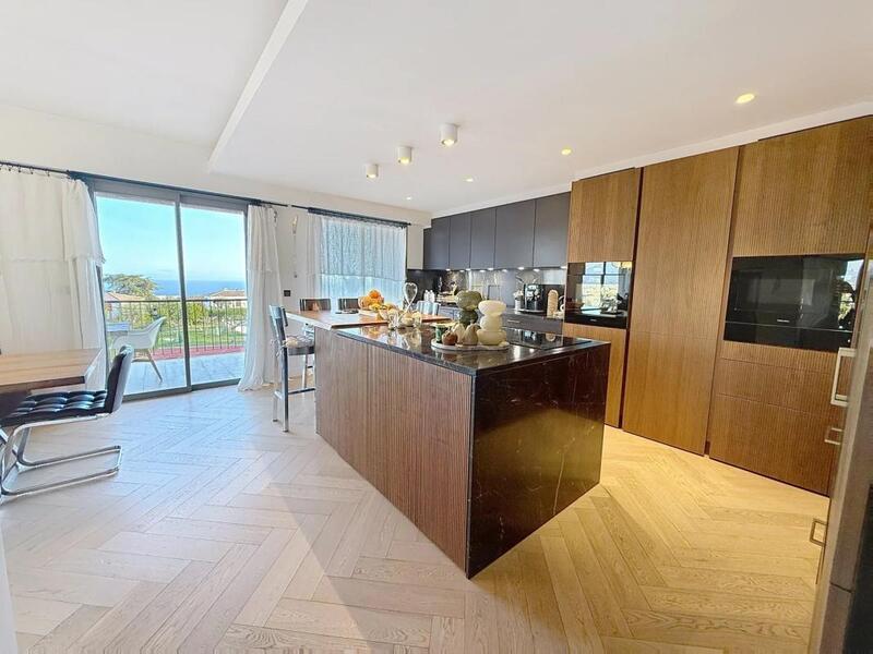 Appartement - 141 m² - 5 pièces