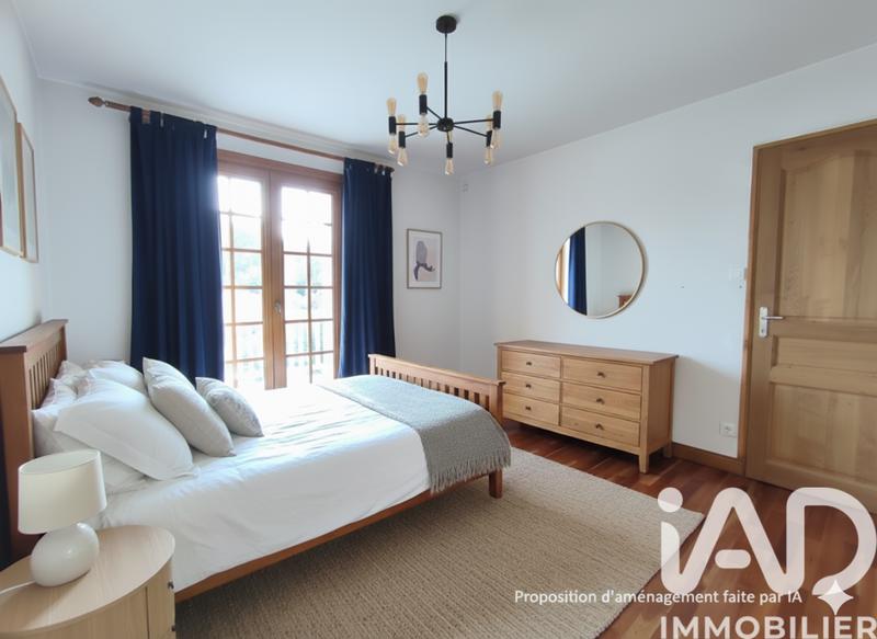 Maison - 137 m² - 6 pièces