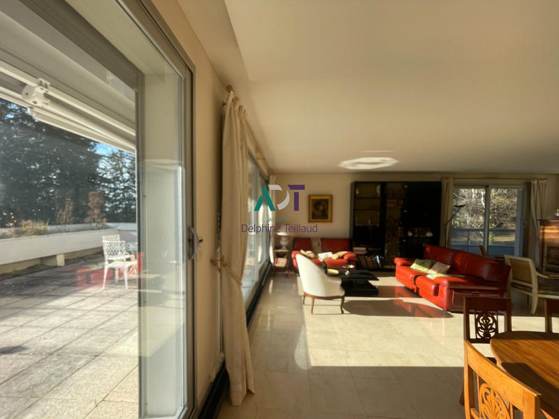 Appartement - 169 m² - 4 pièces