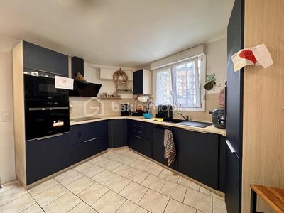 Maison de ville - 96 m² - 4 pièces