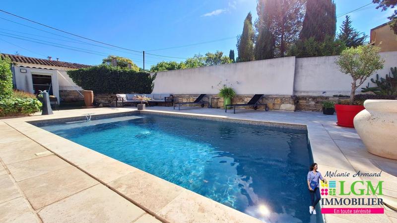 Maison - 258 m² - 5 pièces