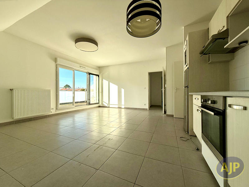 Appartement - 67 m² - 3 pièces