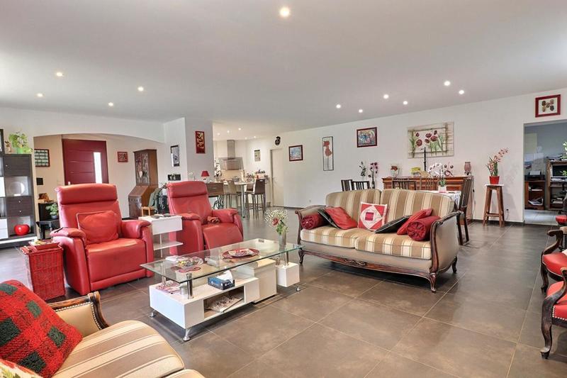 Maison - 176 m² - 4 pièces