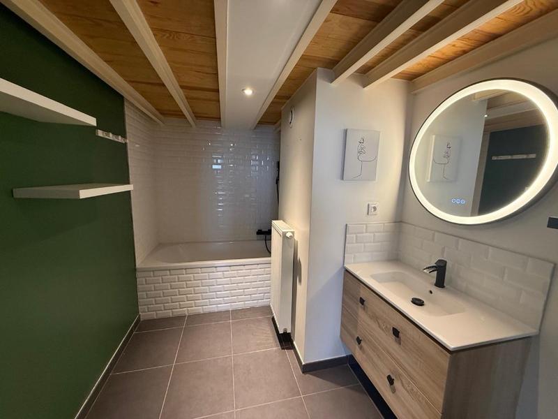 Loft - 82 m² - 2 pièces